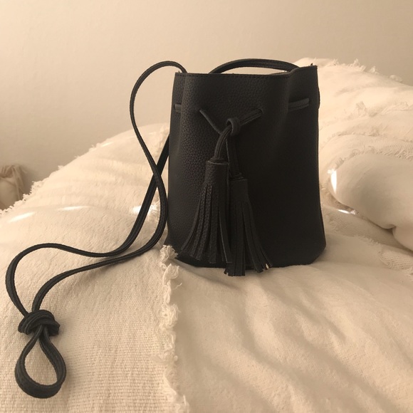 Lulus Handbags - NEW LuLu Bucket Purse